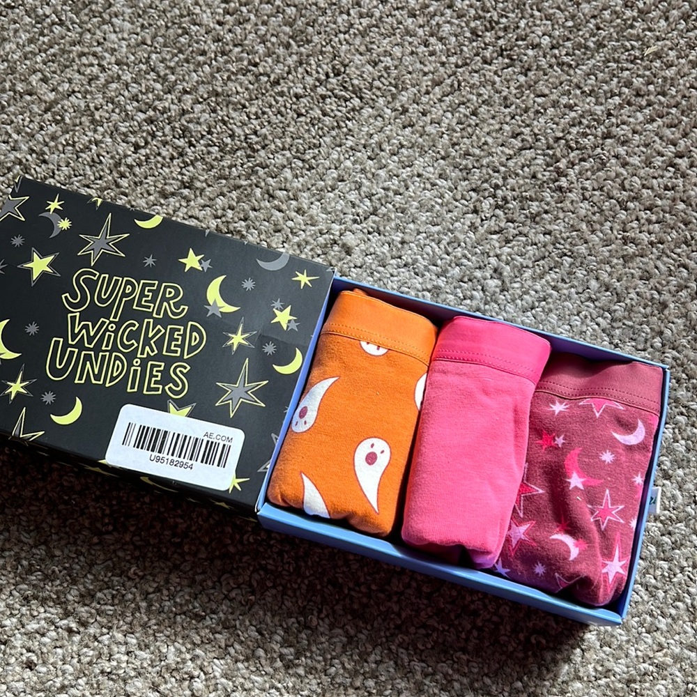 Aerie “Super Wicked Undies”👻
